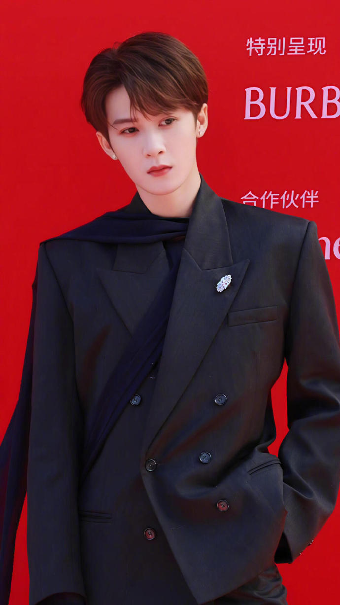 檀健次尖叫之夜官宣/芒果娱乐